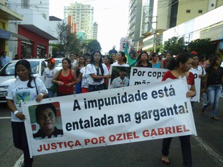 Indígenas protestam contra a morte de Oziel Terena- Foto: Dionedison Terena